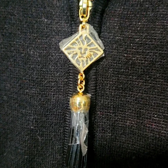 NWT Anne Klein Zip Front Poncho Sweater Size Medium - Picture 3 of 13